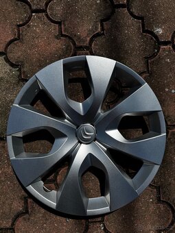 Zimní kola 195/65 R15 Citroën + poklice + šrouby - 2