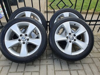 Alu kola vw 5x112 r17 6,5j et39 pneu 205/50/17 - 2