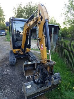 Prodám mini bagr CAT 302.2 D - 2