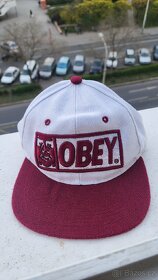 Obey Original red snapback kšiltovka
- 2