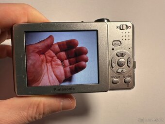 Panasonic Lumix DMC-FS62 - 2