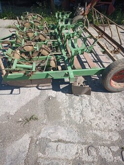 Sazeč na brambory - 2