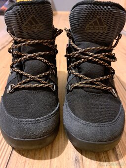 Adidas zimni 33.5 20.5 stelka - 2