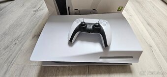PlayStation 5 + ovladač - 2