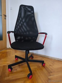 Kancelářská / studentská židle na kolečkách - 2
