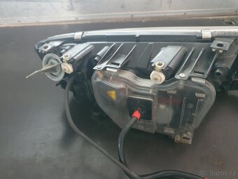 Přední levé světlo xenon fabia 1 rs Hella - 2