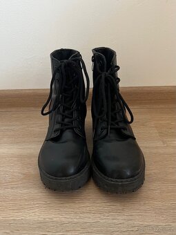 Boty, velikost 38 - 2