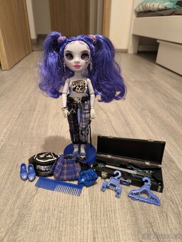 Rainbow High Fashion panenka - 2