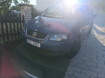 Volkswagen Touran - 2