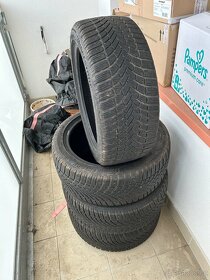 Zimní pneu Bridgestone 235/45 R18 - 2