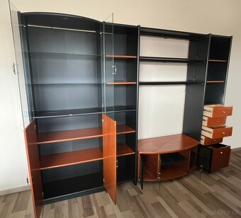 Obýváková stěna IKEA / černá + třešeňová - Praha 12 - 2