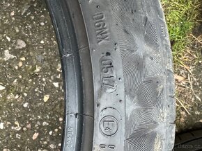 225/45R17 Pneu - 2