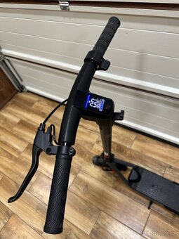 Elektrokoloběžka TST F8-PRO - 2