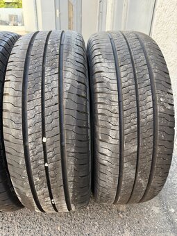 235/60 R17C Continental - 2