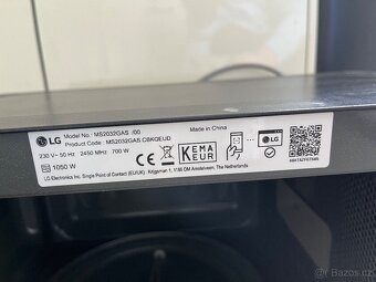 Mikrovlnná trouba LG MS2032GAS - 2