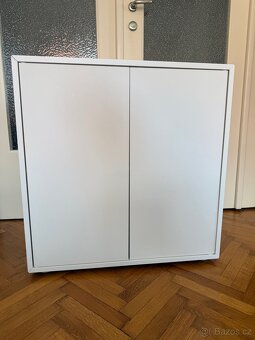 Skříňka z IKEA s policí - 2