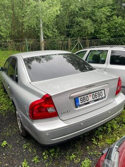 Prodám Volvo S80 2.4 D5 120 kw - na opravu/náhradní díly - 2