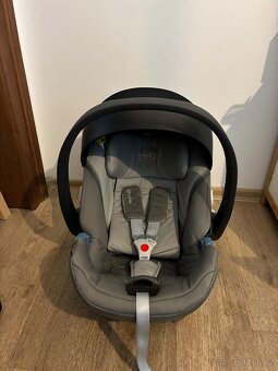 Autosedačka Cybex Aston 5 - 2