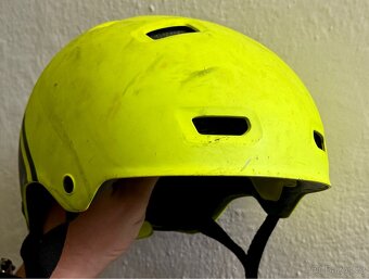 Helma cyklistická Velikost S - 2