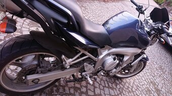 Yamaha FZ6 Fazer - 2