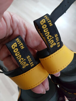 Sandály Dr. Martens - 2