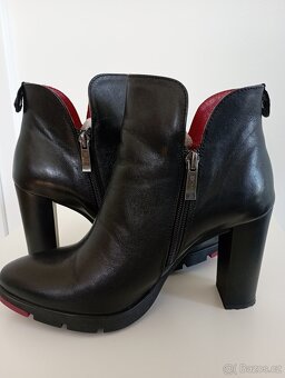 👠 Elegantní černé kožené boty na podpatku | vel. 37 | NOVE - 2