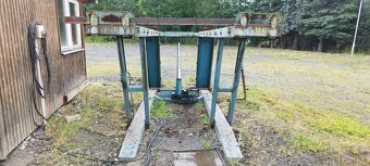 AUTOZVEDÁK -PLOŠINA 3000KG -HB300 - 2