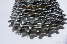 vintage kazeta CAMPAGNOLO RECORD / CHORUS pastorky 9 převodů - 2
