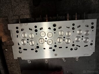 VW 1,6TDI hlava motoru. - 2