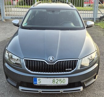 Škoda Octavia 3. Scout 4x4 2.0 TDI 110 KW 1 maj serv kniha. - 2