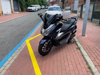 Honda Forza 300 - 2