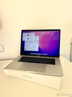 MacBook Pro 15'' - 2