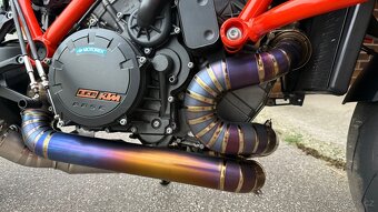 Prodám titanový výfuk na KTM Superduke 1290 1390 - 2