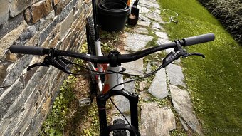 YT Capra CF pro 29” / L - 2
