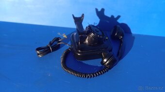 Retro telefon Tesla Karlín. - 2