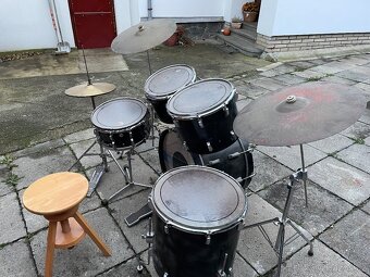 Kompletní Souprava bicí amati i s otočnou stoličkou - 2