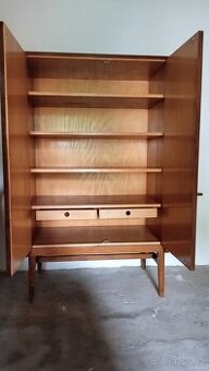 Mezuliáník nábytek - 2