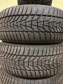 Zimní pneu Hankook 225/50 R18 - 2