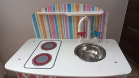 Dřevěná kuchyňka + nádobí - 2