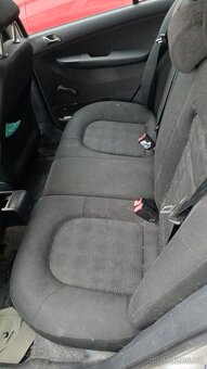 Skoda Fabia 1,2 HTP benzin - 2