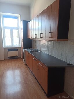 Pronájem bytu 2+1 Holešov - 2