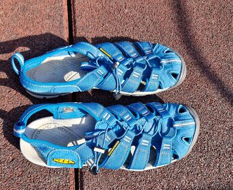 Trekové boty vel. 39,40 sandály - Keen - 2