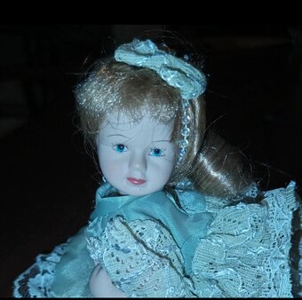 Panenka porcelánová - 2