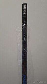 SLEVA - nová hokejka BAUER Nexus E50 PRO Sr. ,flex70, P28, L - 2