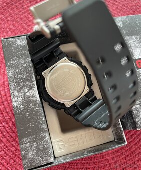 Casio G-Shock GA-100 - 2