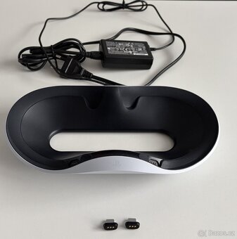PlayStation VR2 Sense controller charging station - 2