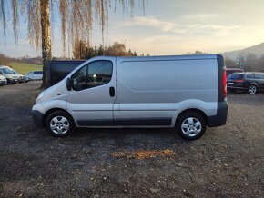 Opel Vivaro 2.0 DCi  tažné - 2