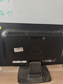 HP monitor 20 palců - 2