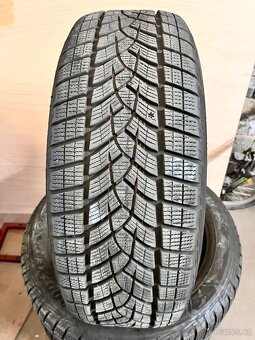 235/60 R18 107H zimní pneu GoodYear - 2023 - 2