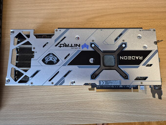 SAPPHIRE NITRO+ AMD Radeon RX 6800 XT 16GB SE perfektní stav - 2